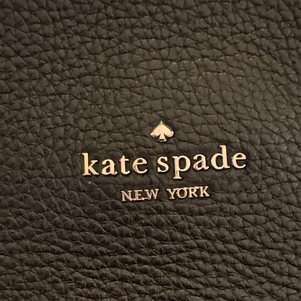 Kate Spade Classic Black Shoulder Bag w/ Wallet - Picture 5 of 13